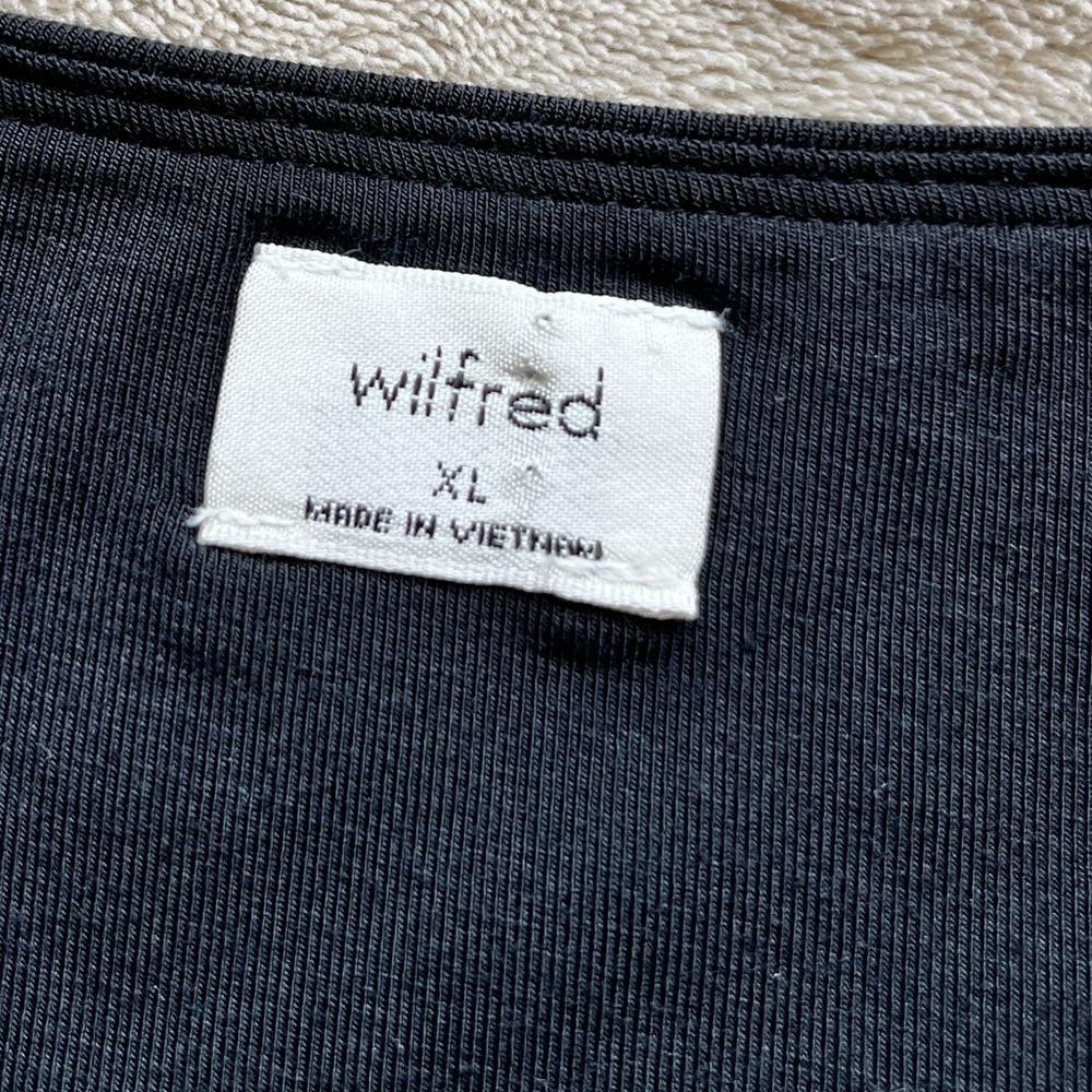 Aritzia Wilfred Lydia Top - Picture 5 of 11